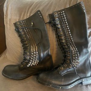 Jeffery Campbell Gothic/Spike Lace up /side zipper boots Great condition